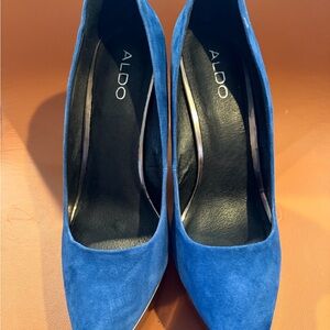 Aldo Vibrant Blue Suede Heels
